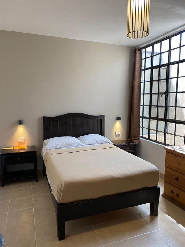 Habitación estándar con ventanal